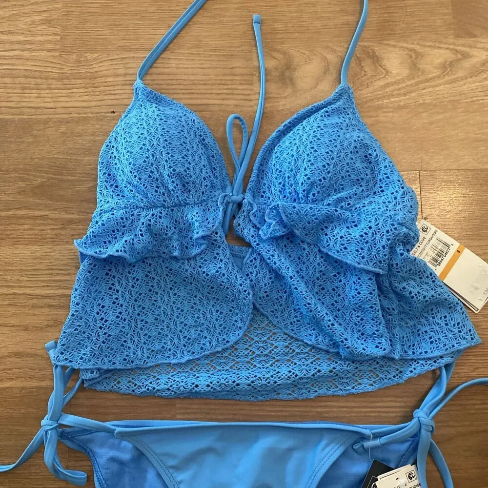 Salt + Cove Juniors' Crochet Ruffle-Trim Midkini & Hipster Bikini Set Size Small